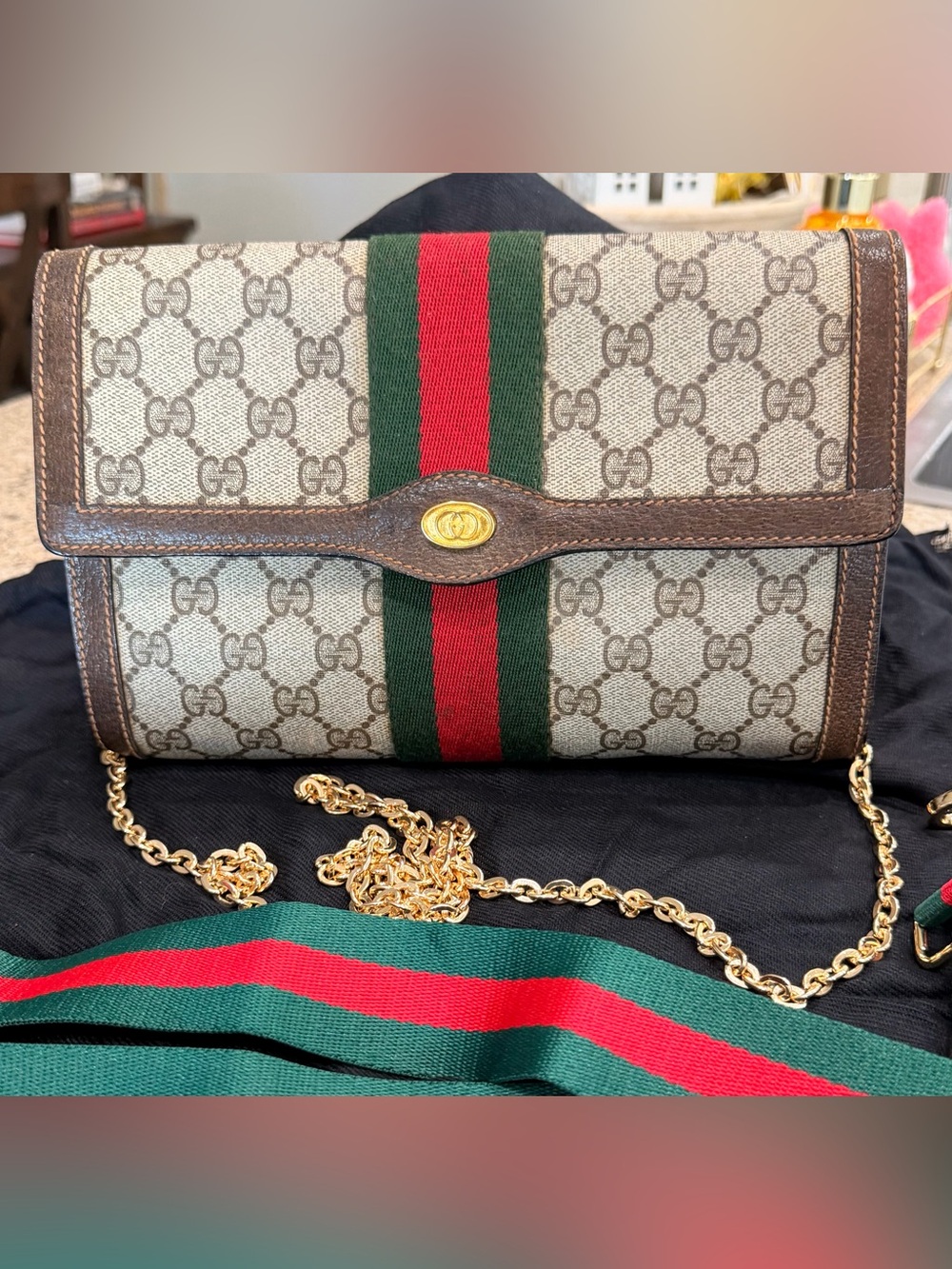🔥🔥 GUCCI SHERRY LINE GG LEATHER VINTAGE CLUTCH/CROSSBODY (GUC)🔥🔥